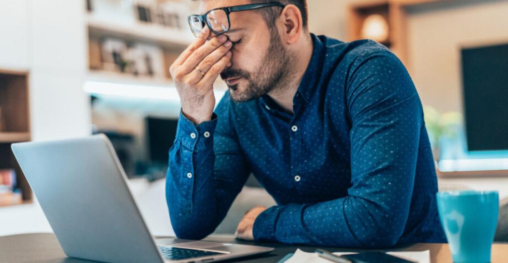 ¿Cansancio laboral a media jornada? Así puede mantener la energía y seguir trabajando