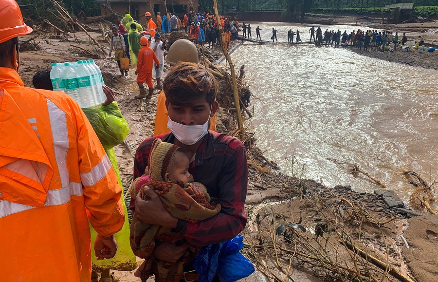 Operaciones de rescate tras las inundaciones provocadas por las lluvias en Kerala, India.