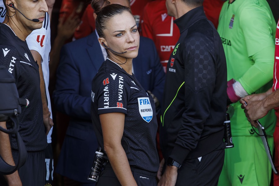 El partido de fútbol entre el Burgos CF y el FC Cartagena de la Liga Hypermotion ha sido arbitrado por Marta Huerta de Aza