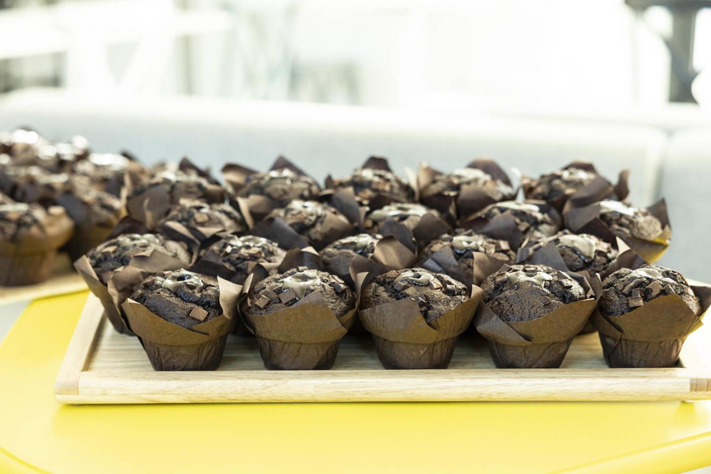 La producción de muffins de chocolate en la villa olímpica de París 2024 aumentó. (Foto: EFE)