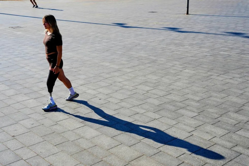 Fiona Pinar, que perdió el pie derecho tras un accidente de esquí, ha logrado clasificarse para correr en los Juegos Paralímpicos de París.