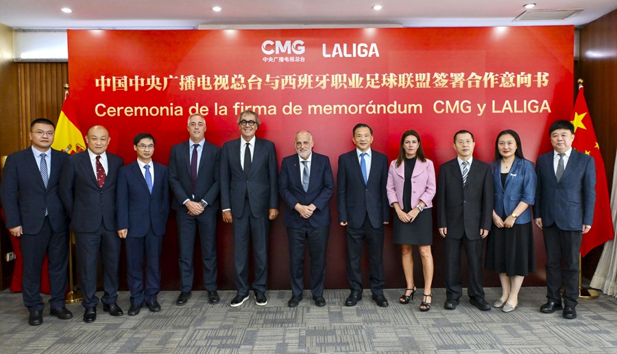 Ceremonia de la firma de memorándum CMG y LALIGA en Pekín (China) este miércoles