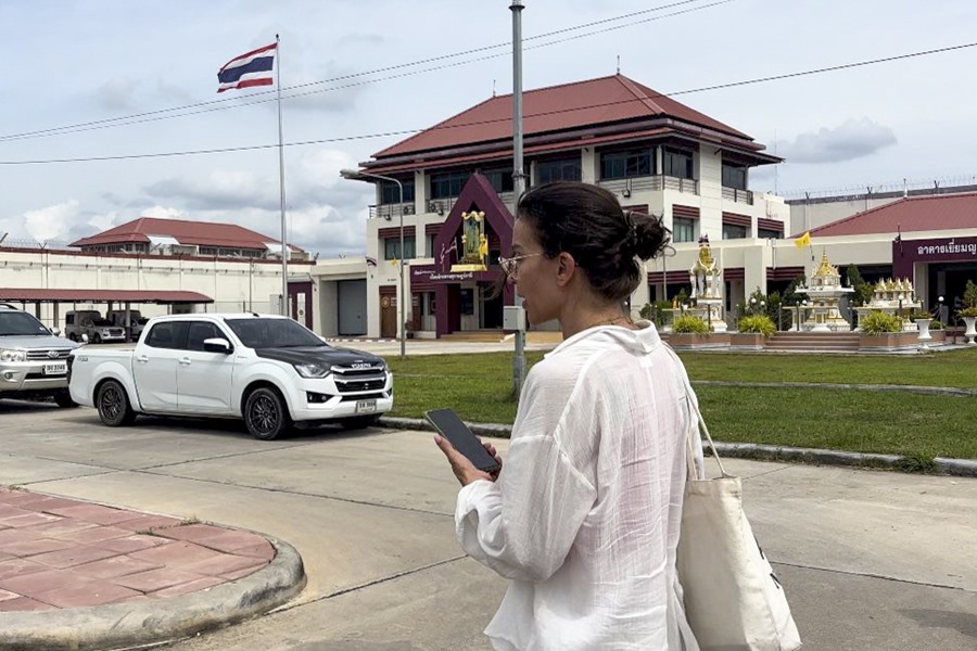 La madre de Daniel Sancho, Silvia Bronchalo, visitó este miércoles nuevamente a su hijo a la cárcel tailandesa de Surat Thani, en el sur del país