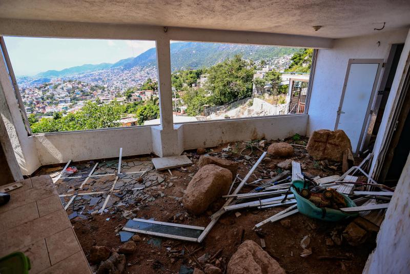 El impacto de la devastación persiste en Acapulco tras un año del histórico huracán Otis - danos-en-acapulco-a-un-ano-de-otis-1024x683