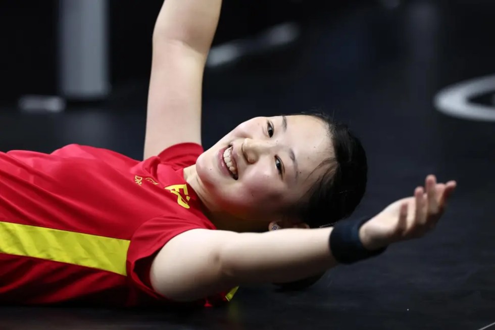 La española María Xiao celebra su victroria en Linz, Austria. EFE/EPA/ANNA SZILAGYI