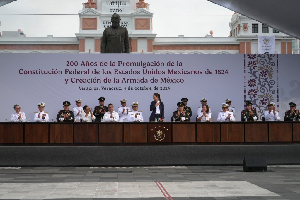 Sheinbaum conmemora la Constitución de 1824 y 203 años de la Armada - sheinbaum-conmemora-la-constitucion-de-1824-y-203-anos-de-la-armada-1024x683