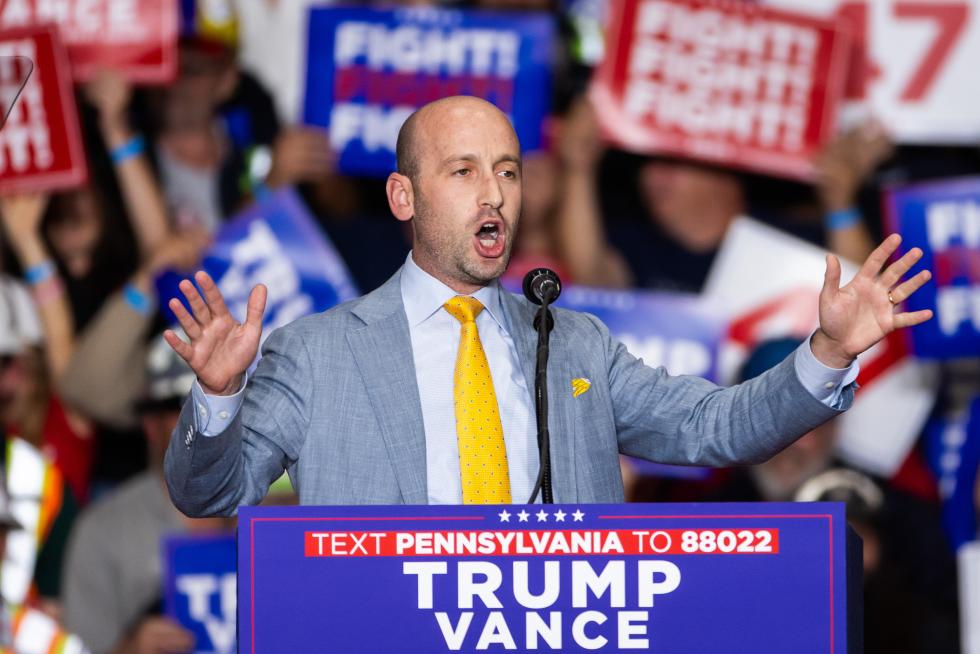 Stephen Miller, asesor detrás de las políticas antiinmigración de Donald Trump, en una fotografía de archivo. EFE/Jim Lo Scalzo