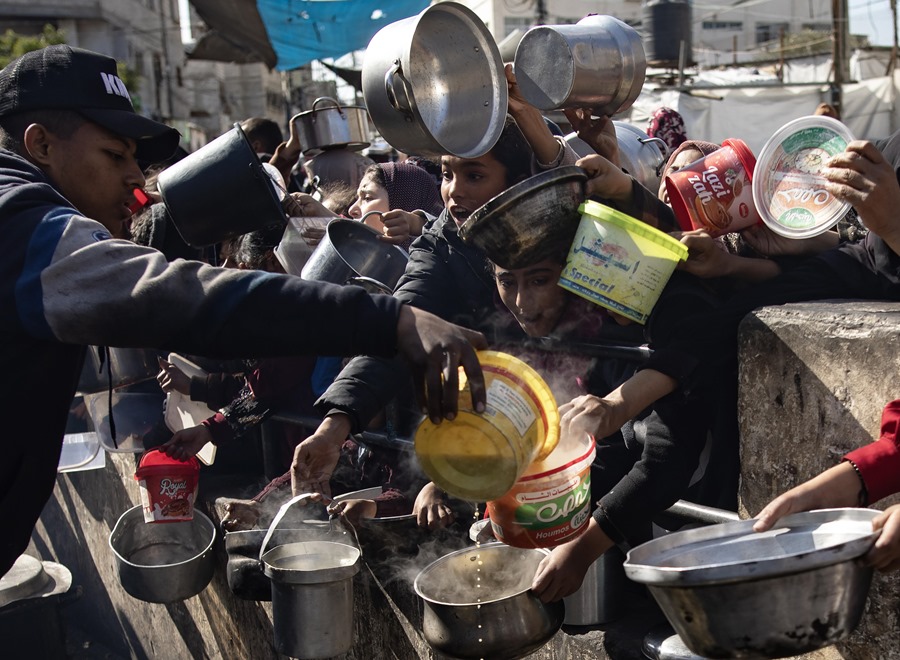 Saqueos a camiones de ayuda humanitaria en Gaza