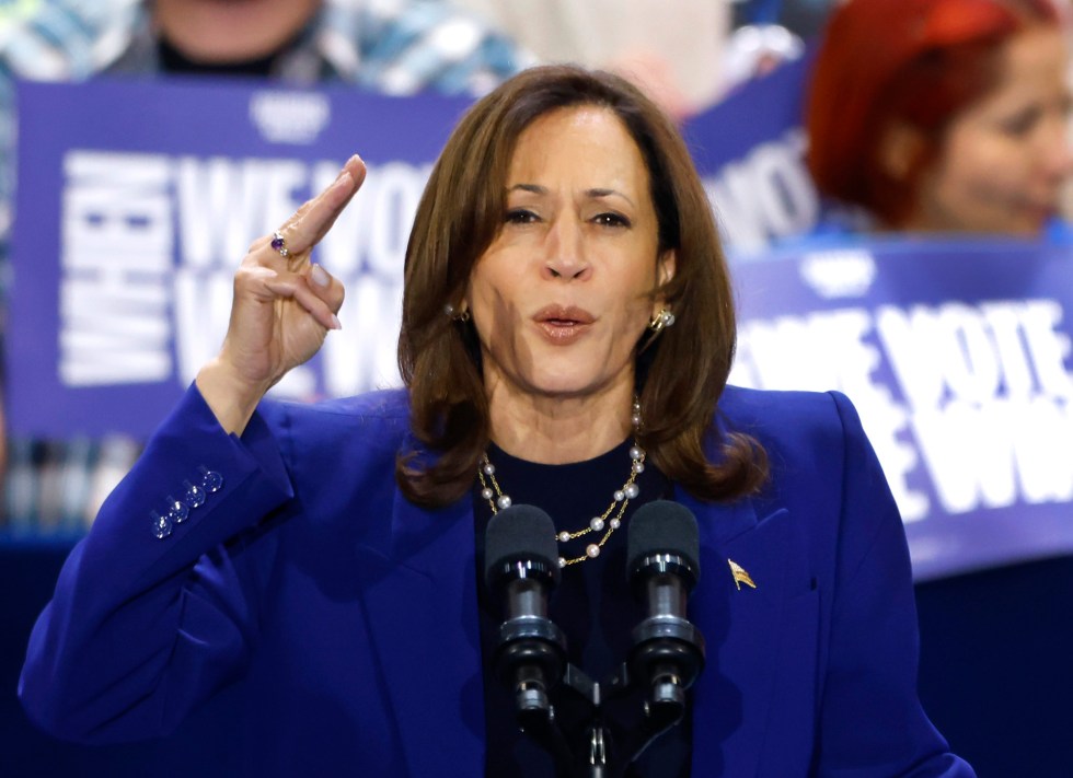ea5303-usa-elections-harris-campaign