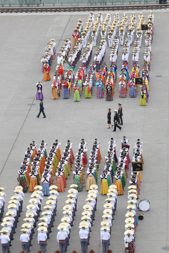 #Galeria Sheinbaum encabeza el desfile por el 114 aniversario de la Revolución Mexicana - sheinbaum-114-aniversario-revolucion-mexicana-11-683x1024