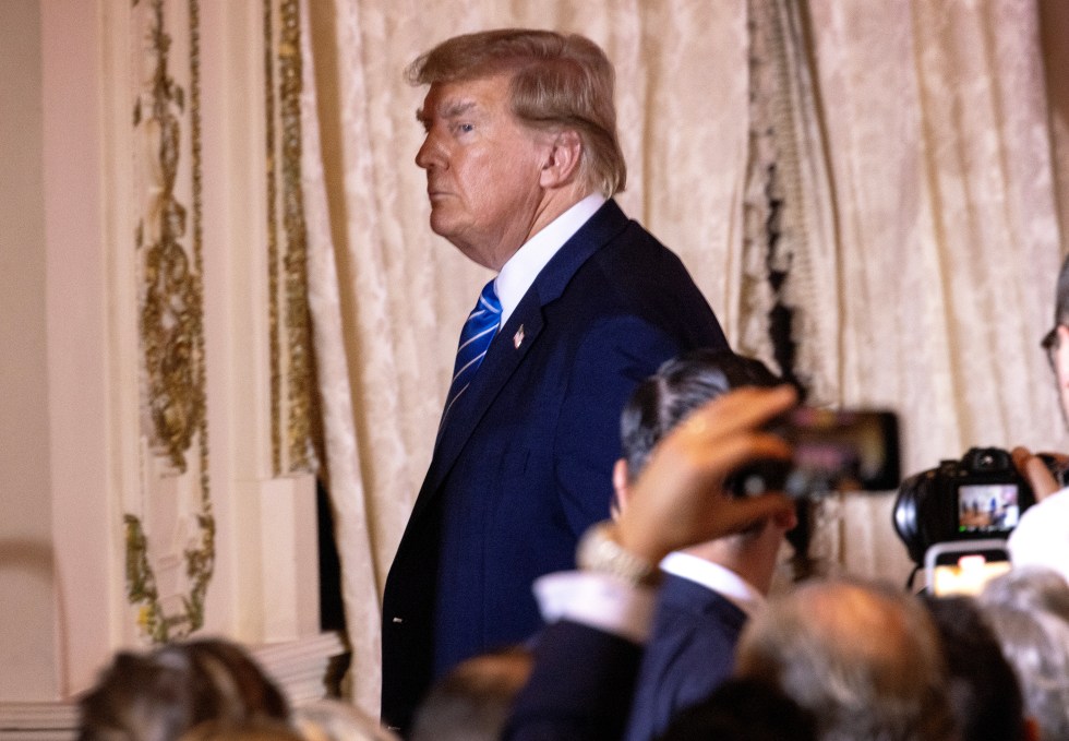 trump-florida1-1 Fotografía de archivo del expresidente estadounidense Donald Trump, desde Mar-a-Lago. EFE/Cristóbal Herrera