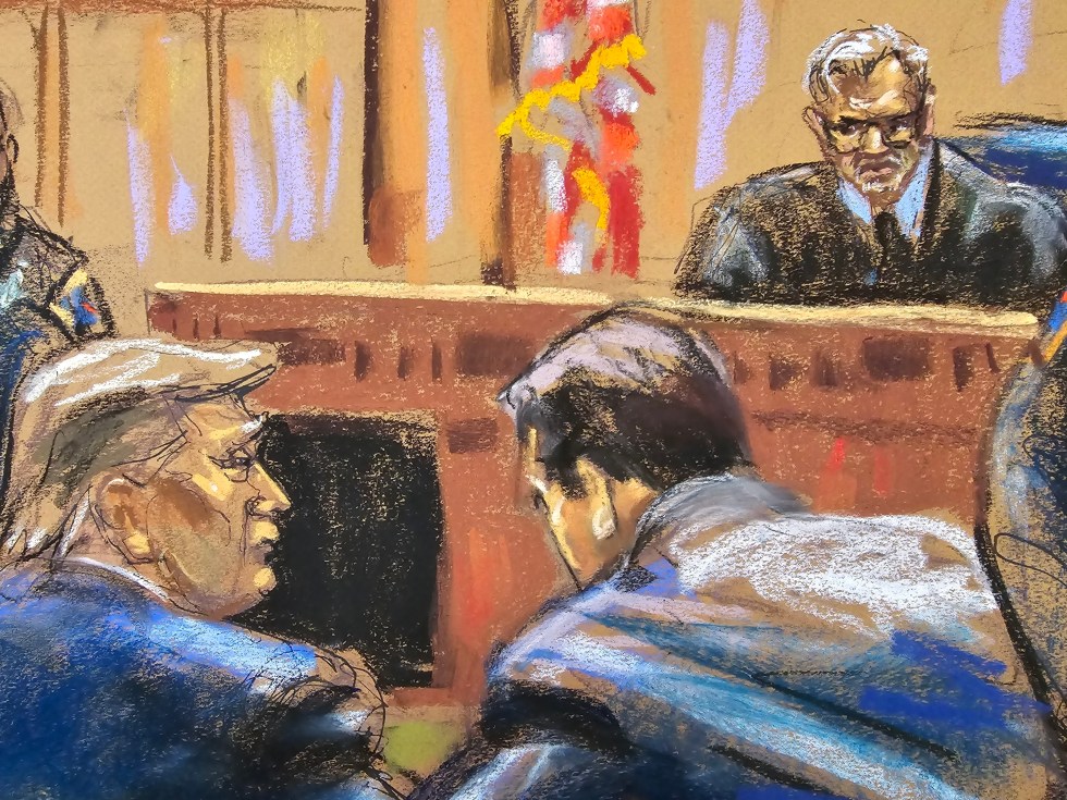 Reproducción fotográfica de un dibujo realizado por la artista Jane Rosenberg donde aparece el expresidente de Estados Unidos, Donald Trump (i) junto a su abodago y frente al juez del Tribunal Supremo de Nueva York, Juan Merchán (arriba). EFE/ Jane Rosenberg