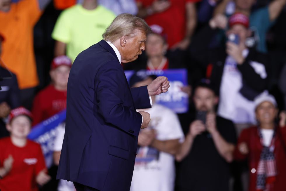 Donald Trump participa en un acto de campaña en Míchigan. EFE/Cj Gunther