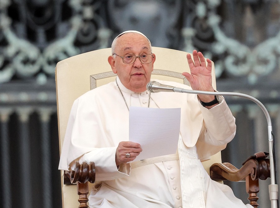 El papa Francisco dirige la audiencia general semanal en la plaza de San Pedro del Vaticano, en una imagen de archivo.