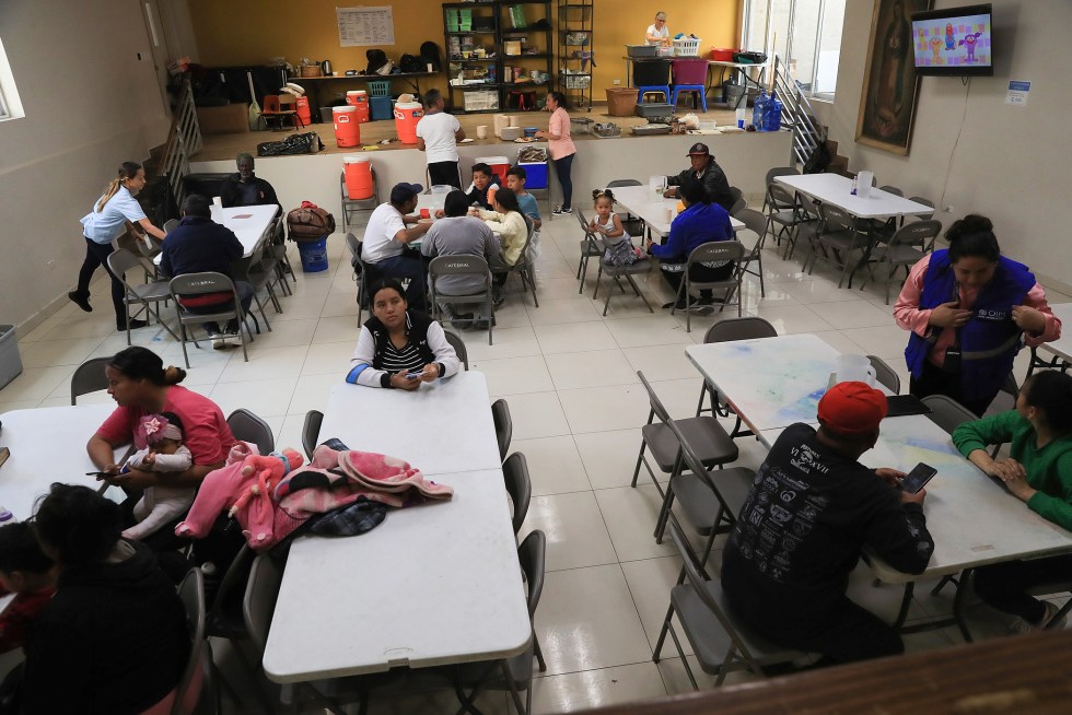 mex5687-mexico-crisis-migratoria Sheimbaum acuerdo migrantes trump