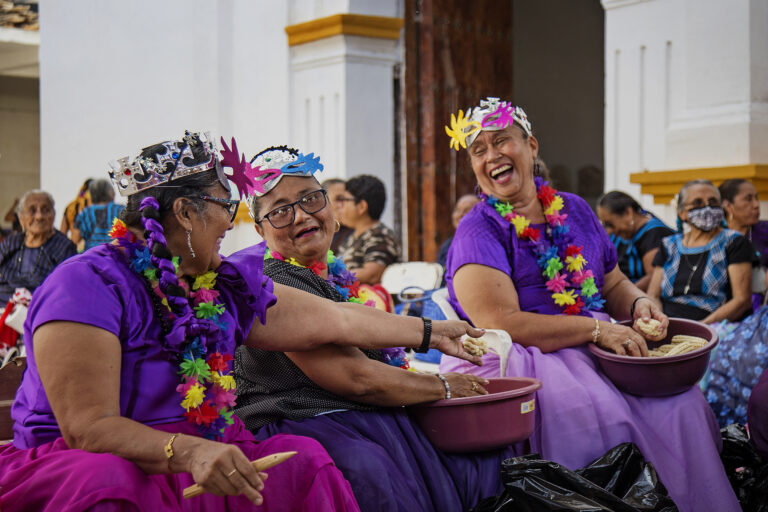 mujeres-indigenas-de-peru-mexico-y-guatemala-compartiran-saberes-sobre-el-maiz-y-el-nopal