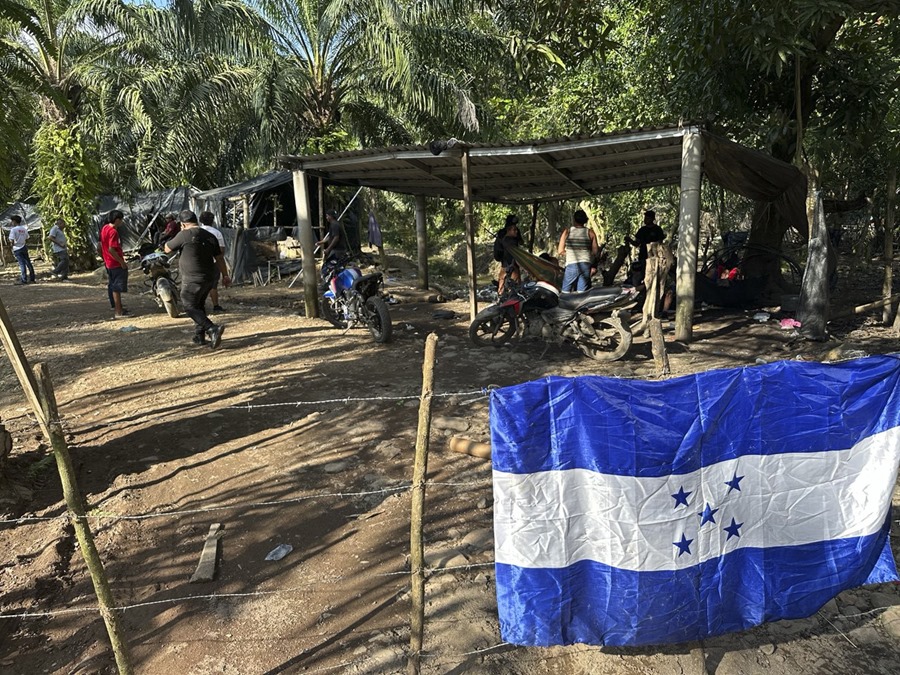 ame1411-honduras-tierras