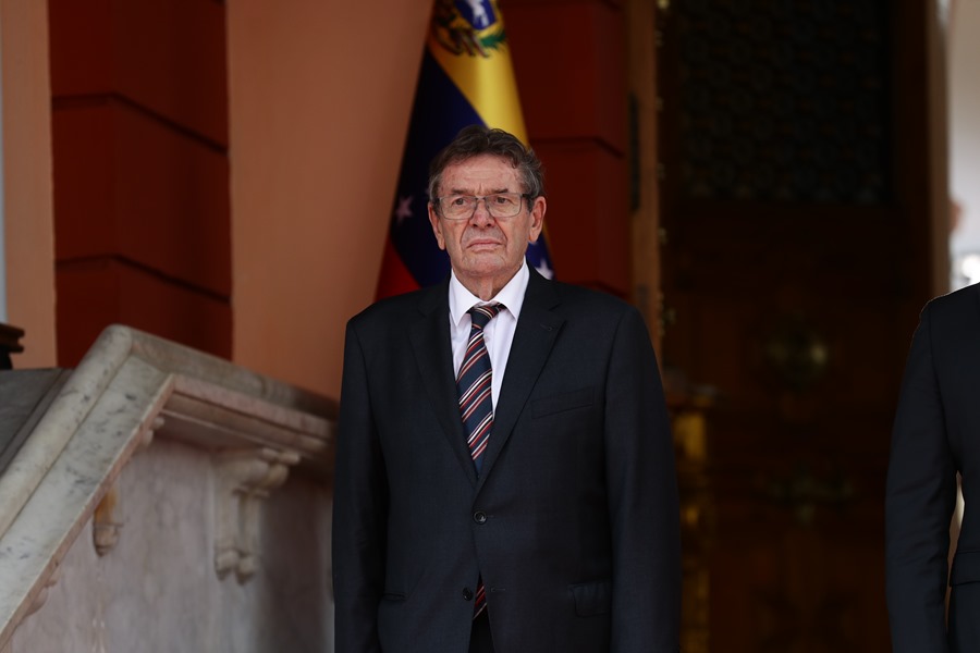 El embajador de Chile en Venezuela, Jaime Gazmuri, en una fotografía de archivo. EFE/ Rayner Peña R