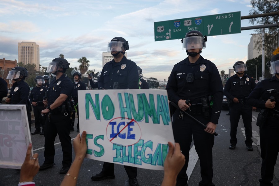 usa_protestas_migracion Fotografía de las protestas en Los Ángeles, California, mientras se lleva a cabo el movimiento nacional de "día sin inmigrantes"
