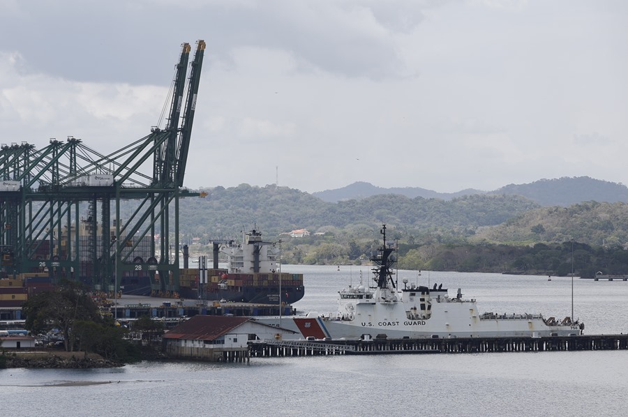 ame9090-panama-canal