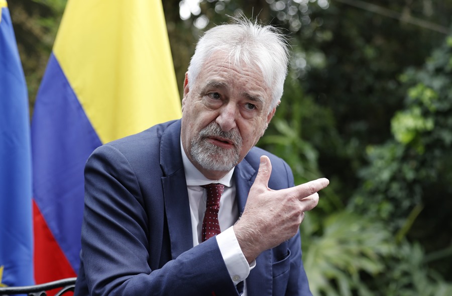 ue_adrianus_koetsenruitjer Enviado especial de UE: Paz de Colombia requiere tiempo y compromiso de varios gobiernos