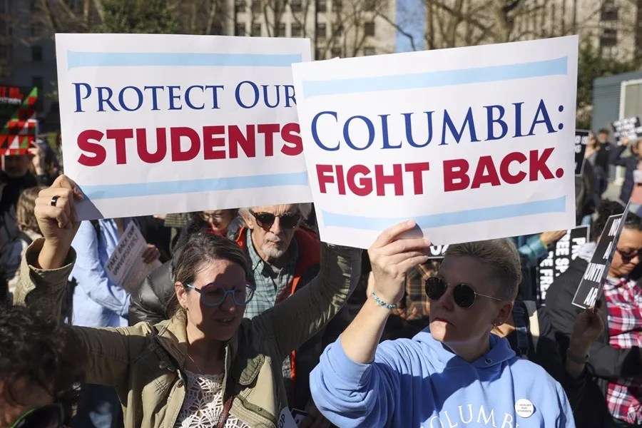 0417_studentprotest02-usa-higher-education-rally_aaaa