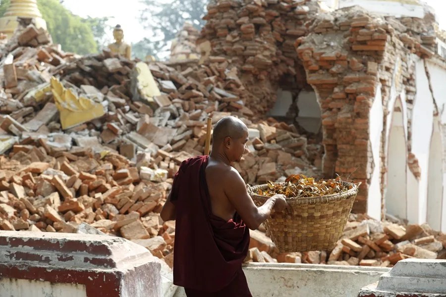 birmania-terremoto-5-3 La junta militar eleva a 2.886 los muertos en el terremoto de Birmania