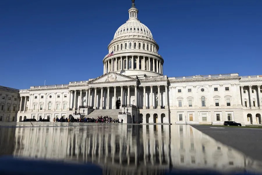 capitolio_estados_unidos Congresistas republicanos proponen cobrar 1.000 dólares por solicitud de asilo en EE.UU.
