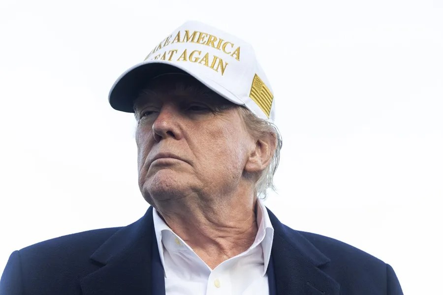 donald_trump_presidente Trump firma un decreto para garantizar que los camioneros de EE.UU. dominen el inglés