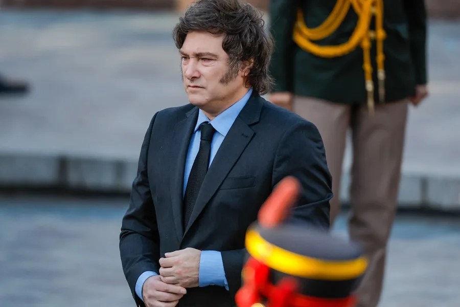 milei-malvinas2 El presidente de Argentina, Javier Milei, participa en un homenaje a los caídos por la guerra de las Malvinas este miércoles, en Buenos Aires (Argentina). EFE/ Juan Ignacio Roncoroni