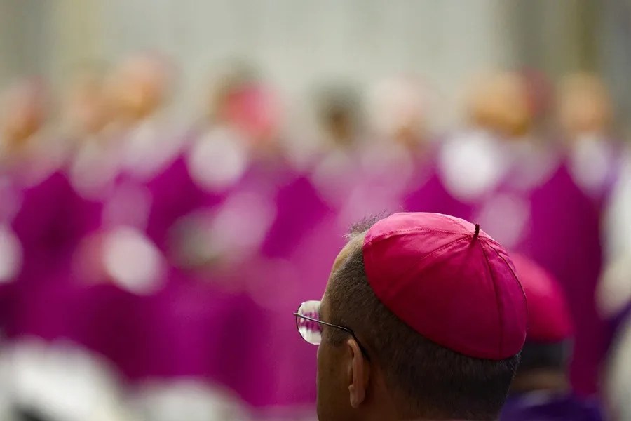 ope Obispos en el Vaticano