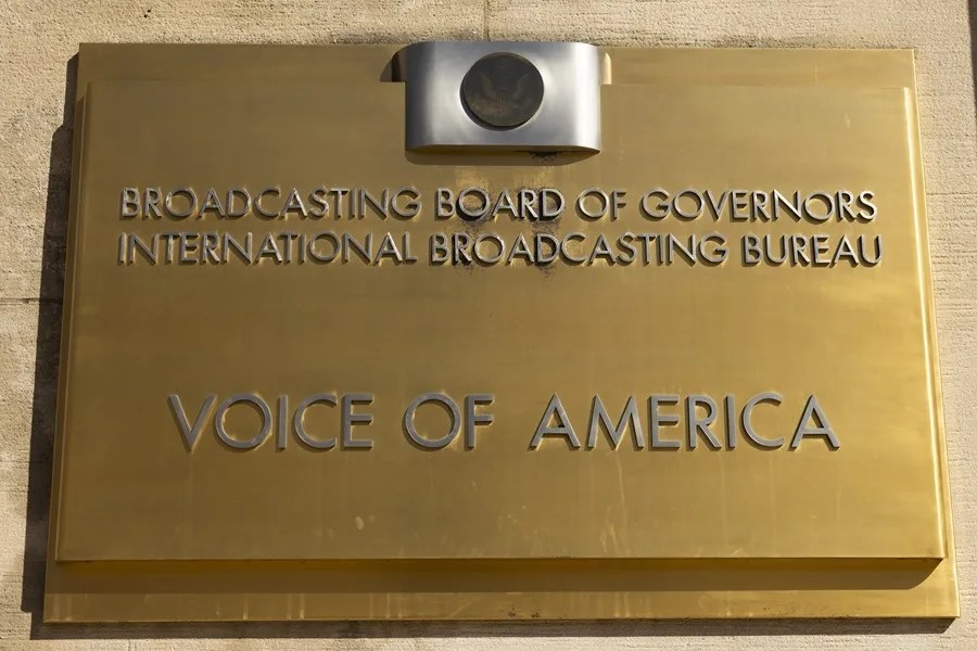 voice_of_america_eeuu Juez ordena al Gobierno Trump restaurar los servicios de Voice of America