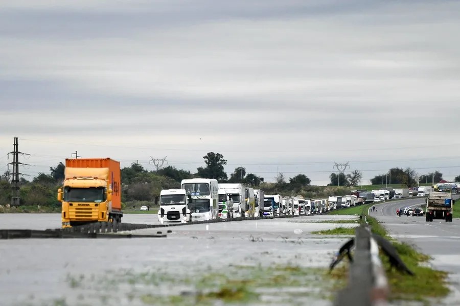 inundaciones_buenos_aires Temporal en Buenos Aires: 400 milímetros de agua en tres días y unos 2.000 evacuados