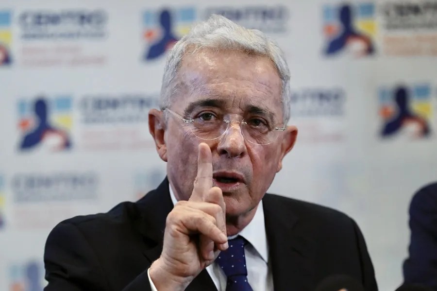 alvaro-uribe-velez-colombia-2 Álvaro Uribe Vélez Colombia