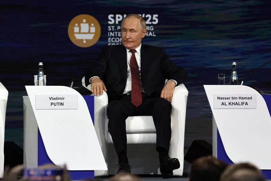 epa2652-russia-economic-forum