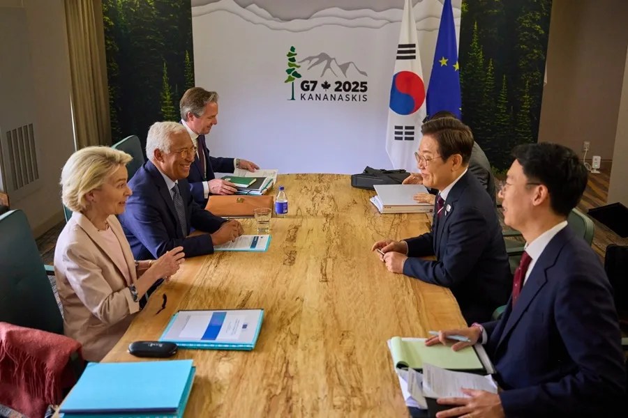 epa9110-canada-g7-summit