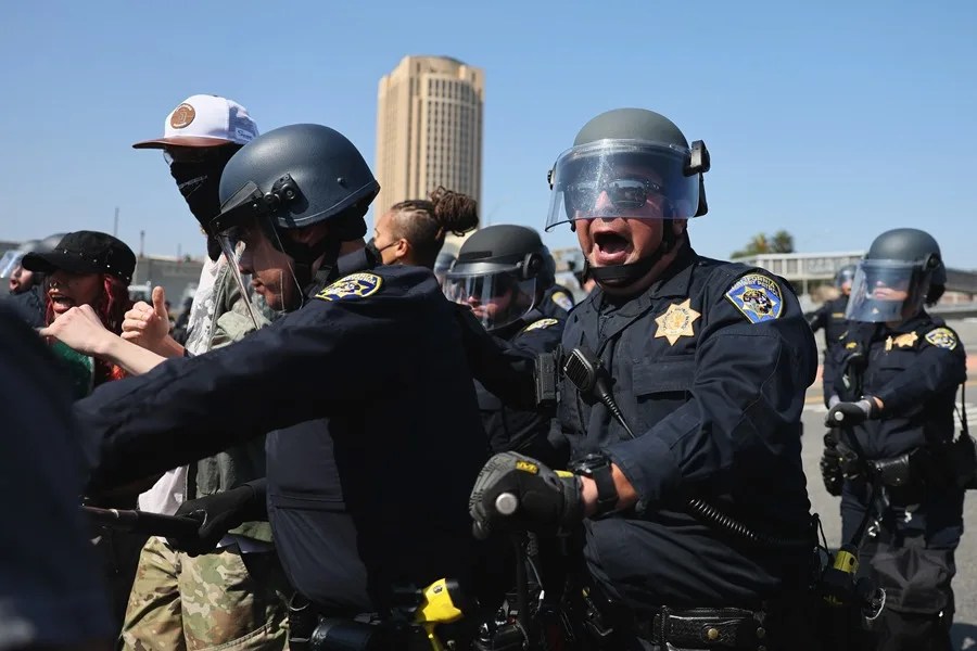 estados-unidos-redadas2 Decenas de arrestados en las protestas contra las redadas en varias ciudades de Estados Unidos