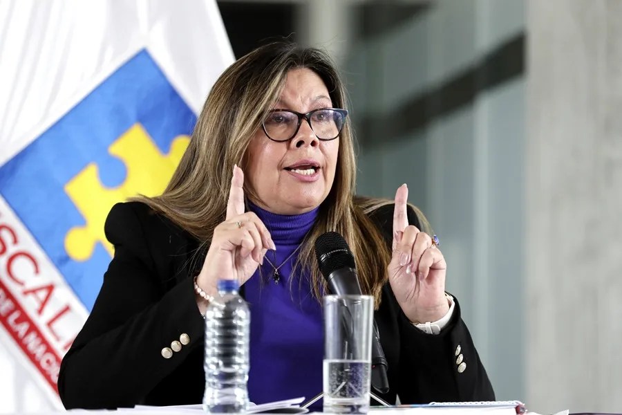 fiscalia_sicario Piden protección para el alcalde de Bogotá y la fiscal de Colombia tras hallar sus fotos en móvil de un sicario