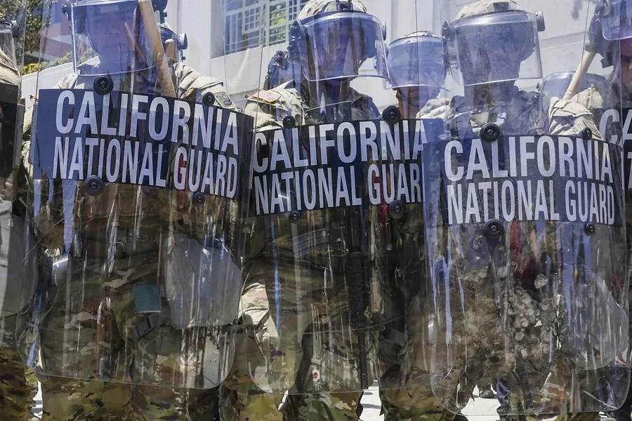 Un tribunal bloquea la orden de Trump de desplegar al Ejército de EE.UU. en Los Ángeles