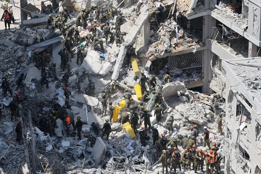 israel-bat-yam-rescate Teherán sufre una nueva oleada de ataques israelíes