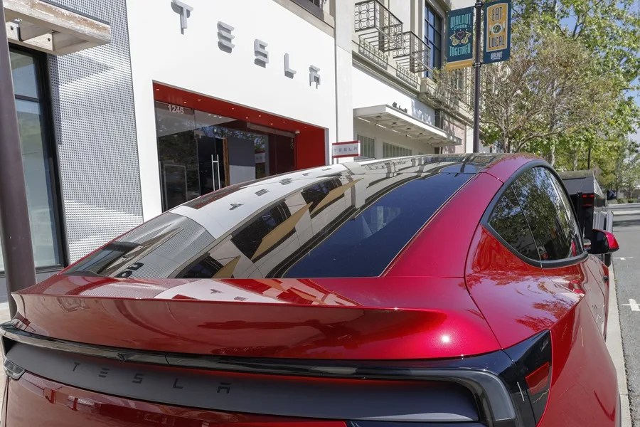 model_y_tesla Las autoridades de EE.UU. piden información a Tesla por los incidentes de sus 'robotaxis'