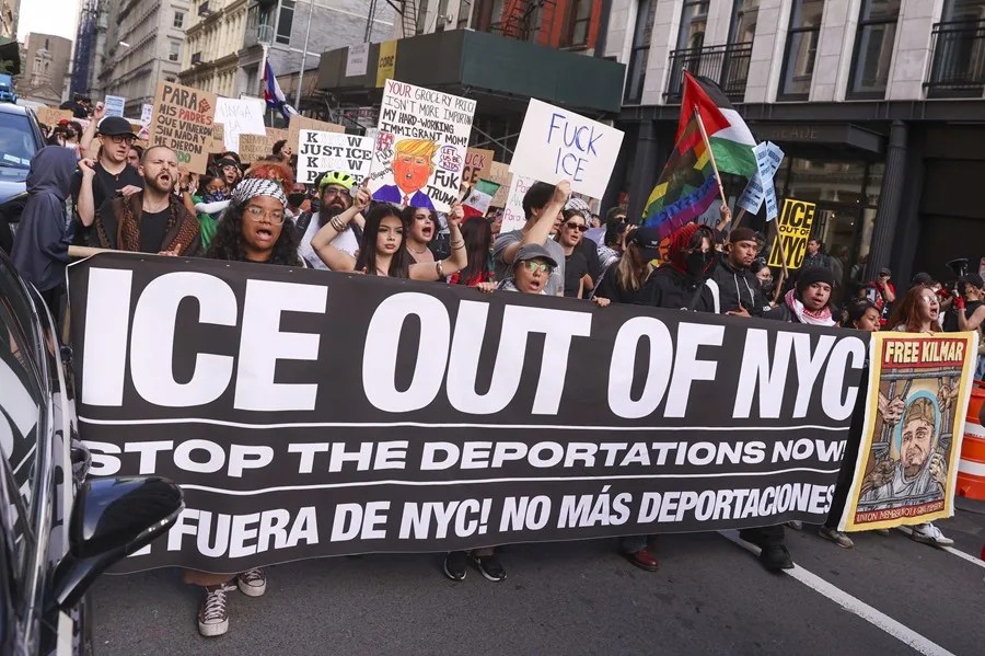 nueva-york-inmigracion2 El contralor de Nueva York y candidato a alcalde es detenido por agentes de inmigración