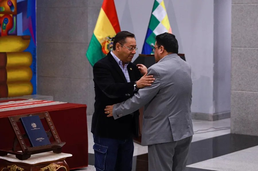obj_20240927t033325s0002i_1_1_1_15_7_6 Ministro Bolivia