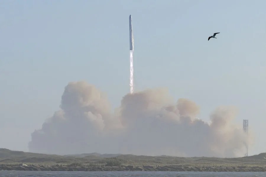 spaceship_spacex México evalúa una demanda contra SpaceX de Elon Musk por basura espacial en Tamaulipas