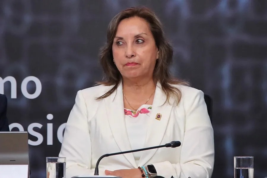 boluarte_peru El Gobierno de Perú sube el sueldo de la presidenta Dina Boluarte en un 122 %