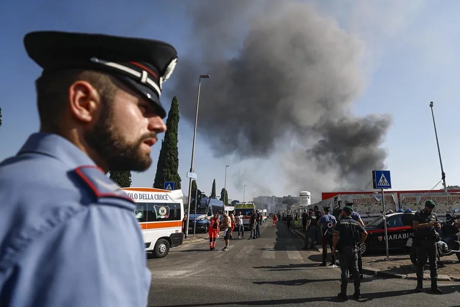 explosion-gasolinera-roma-1 Violenta explosión de una gasolinera en Roma