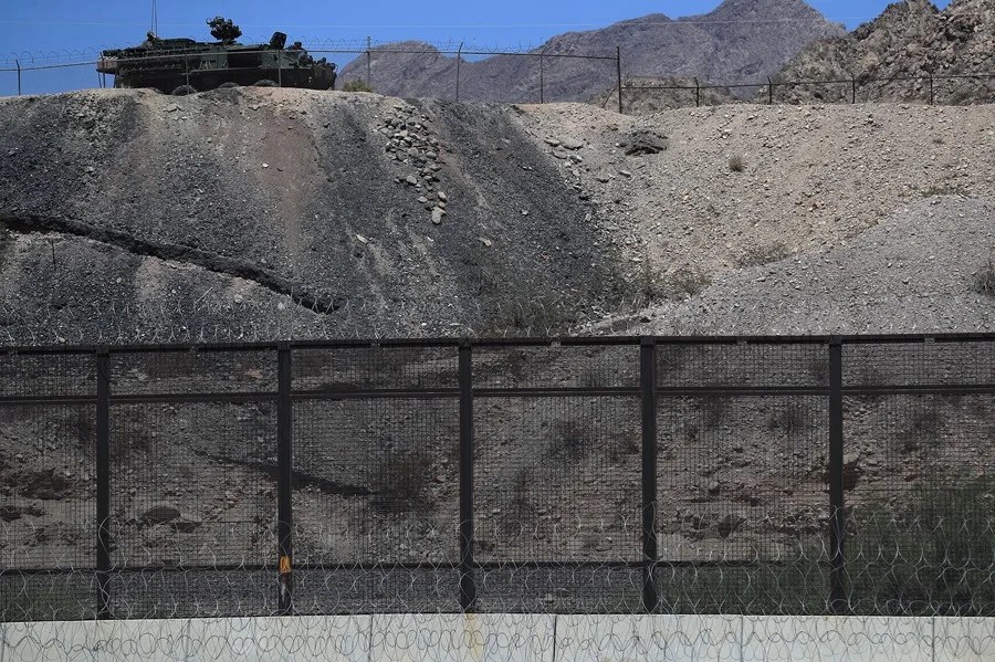 El cruce de inmigrantes en la frontera de EE.UU. con México baja a mínimos históricos en junio