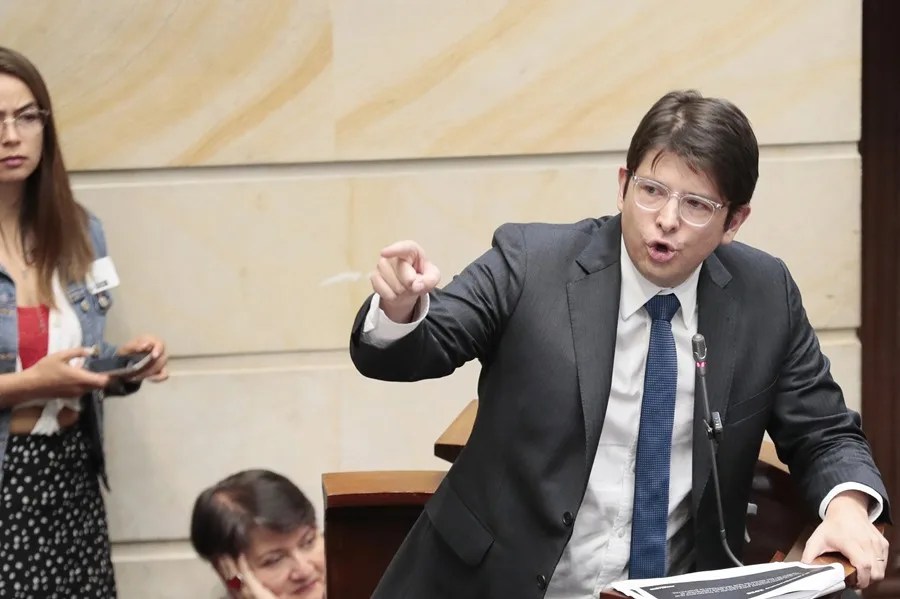 miguel-uribe2 Un mes después del atentado al senador Miguel Uribe Turbay, Colombia mantiene la fe y rechaza la violencia