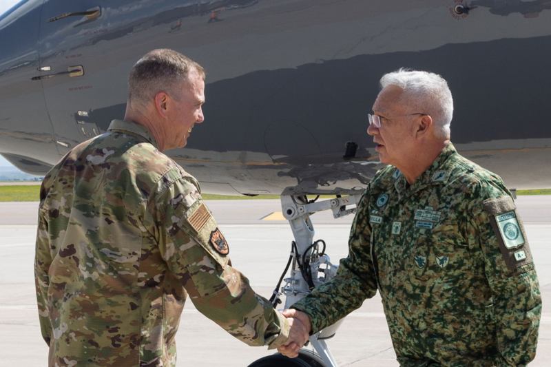 ricardo-trevilla-defensa-general-guillot-comando-norte-eeuu Defensa y Marina revelan acuerdo de seguridad con el Comando Norte de EE.UU. - ricardo-trevilla-defensa-general-guillot-comando-norte-eeuu