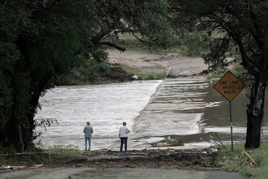 texas-inundaciones2 Las inundaciones en el centro-sur de Texas (EE.UU.) dejan 27 muertos, nueve niños entre ellos
